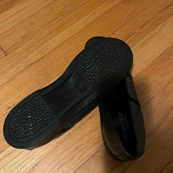 Arcopedico Women’s Shoe - Picture 7 of 8